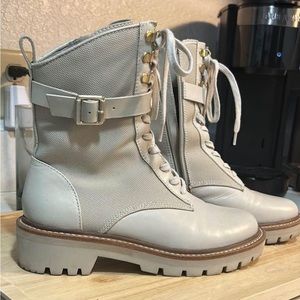 Antonio Melani size 7